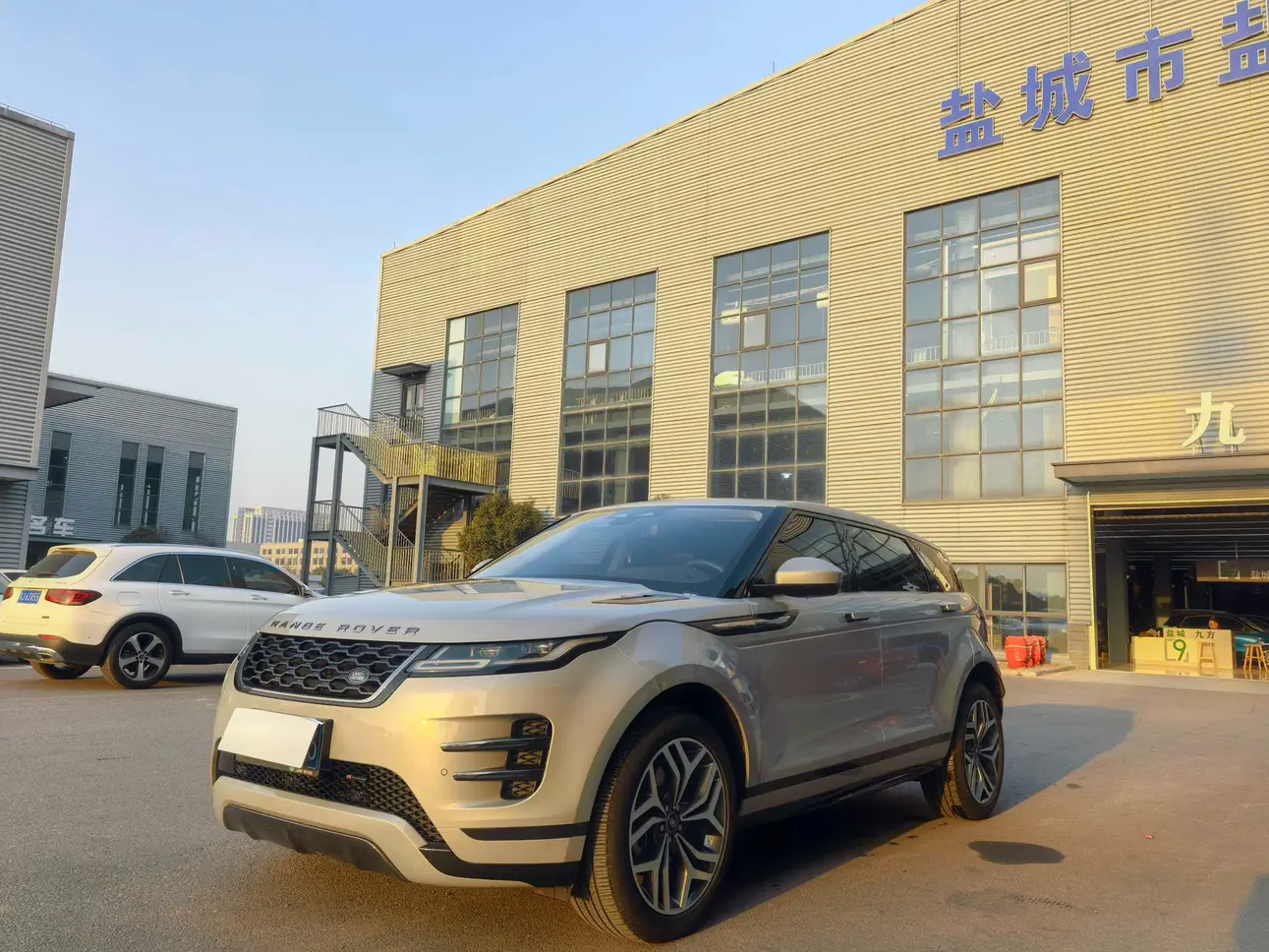 Land Rover Range Rover Evoque  из Китая