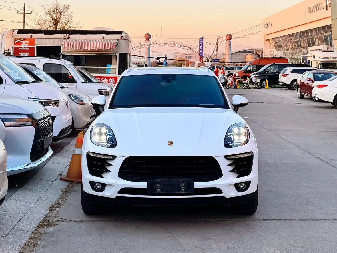 Porsche Macan  из Китая