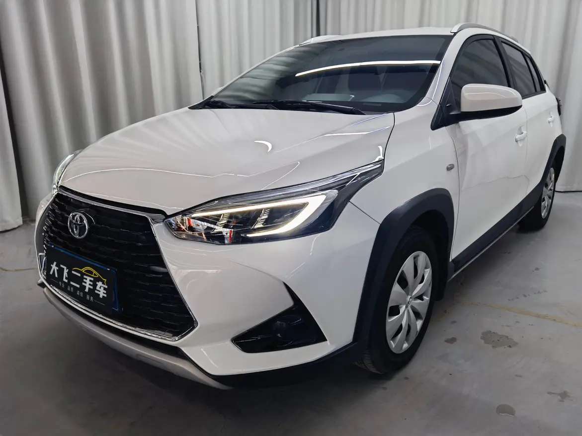 Toyota Yaris L  из Китая