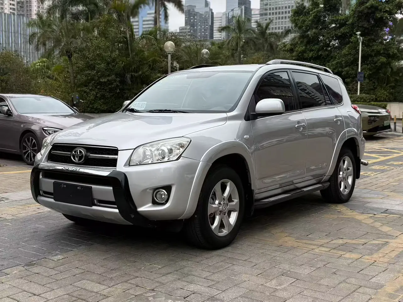 Toyota RAV4  из Китая