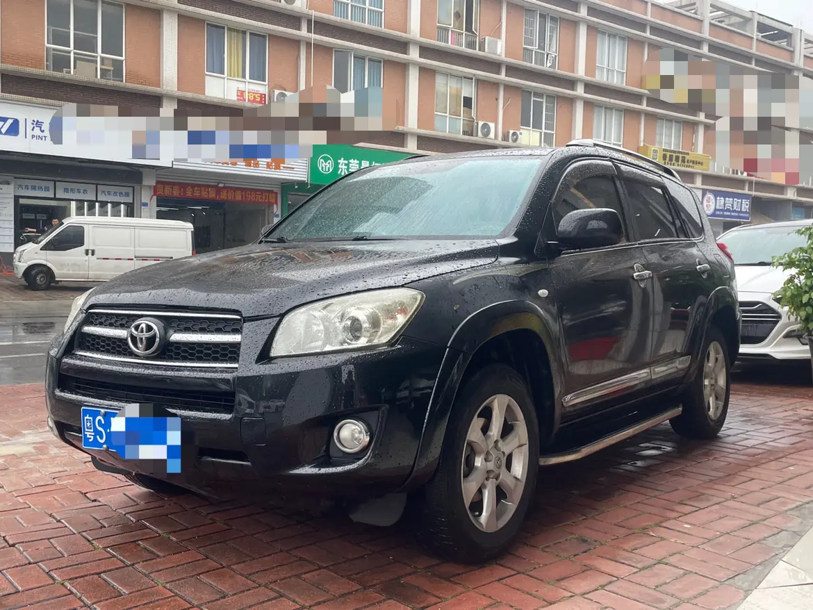 Toyota RAV4  из Китая