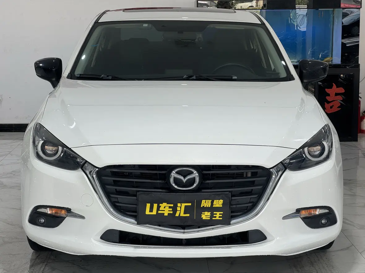 Mazda Axela (Mazda3)  из Китая