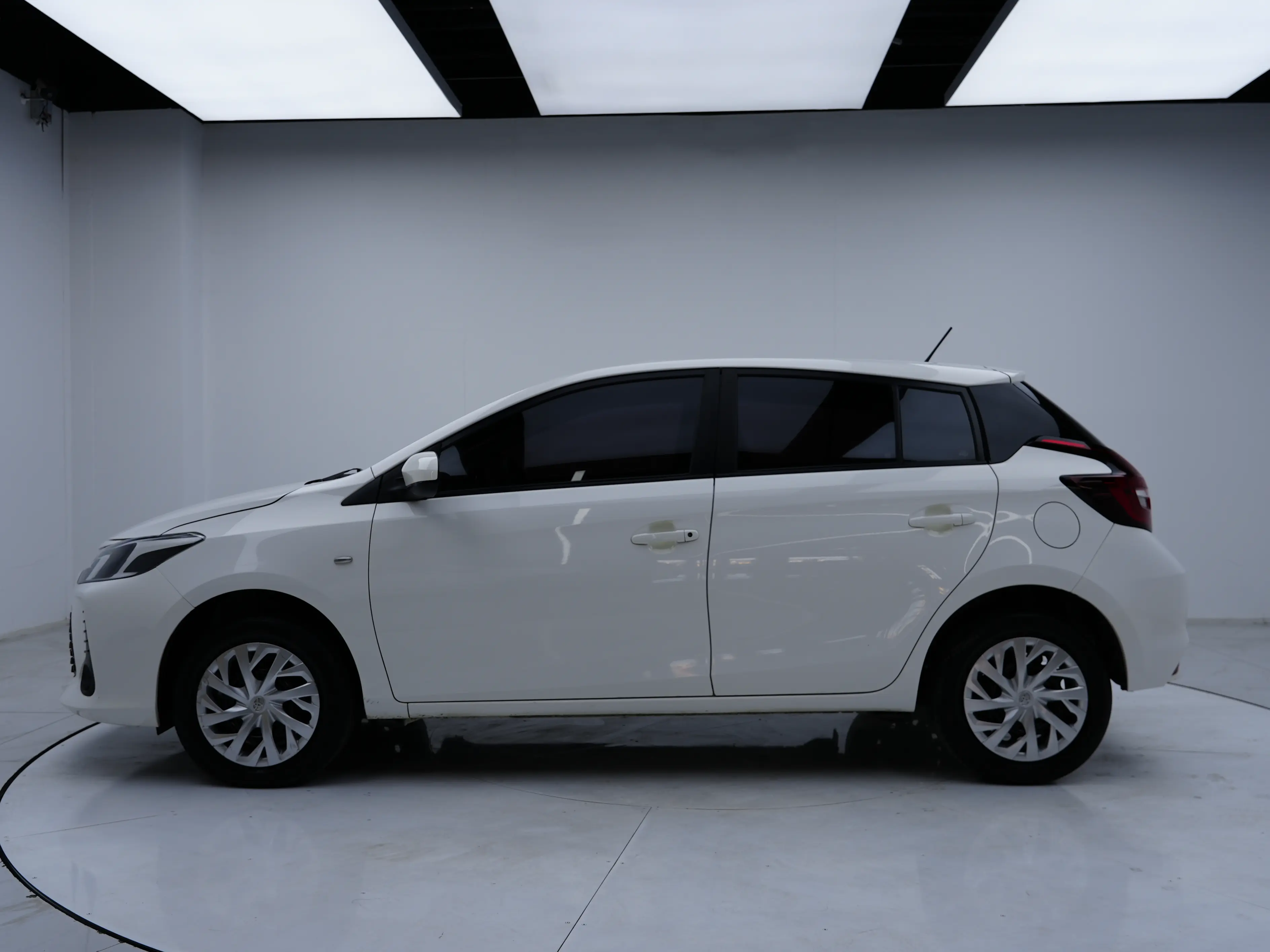 Toyota Vios FS  из Китая