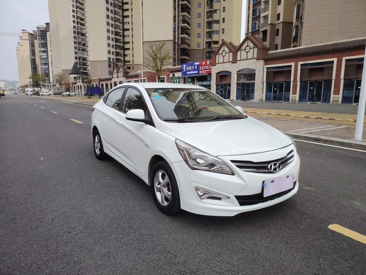 Hyundai Verna (Rena)  из Китая