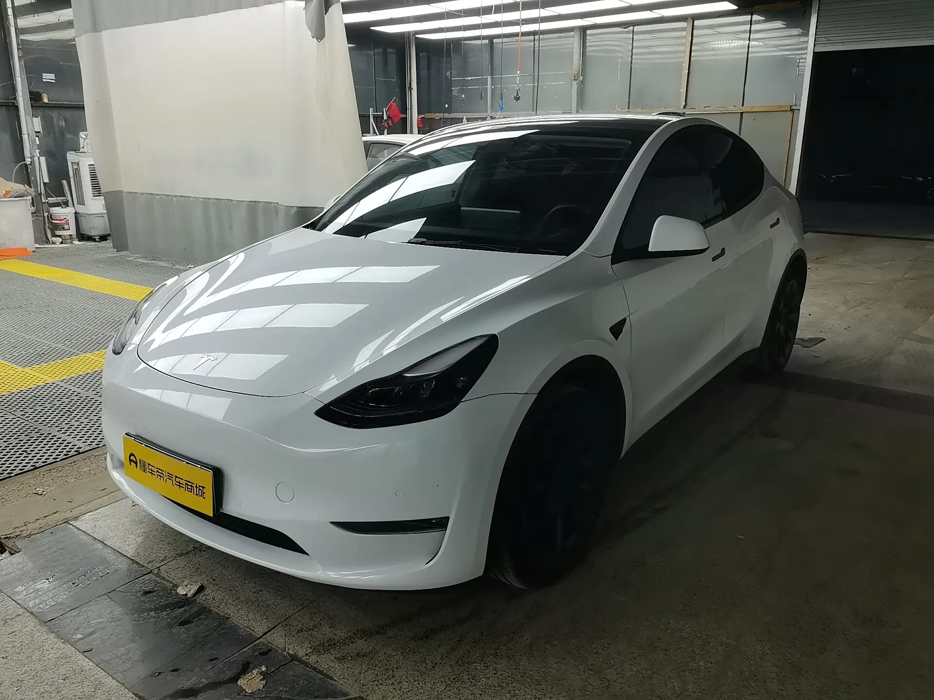 Tesla Model Y  из Китая