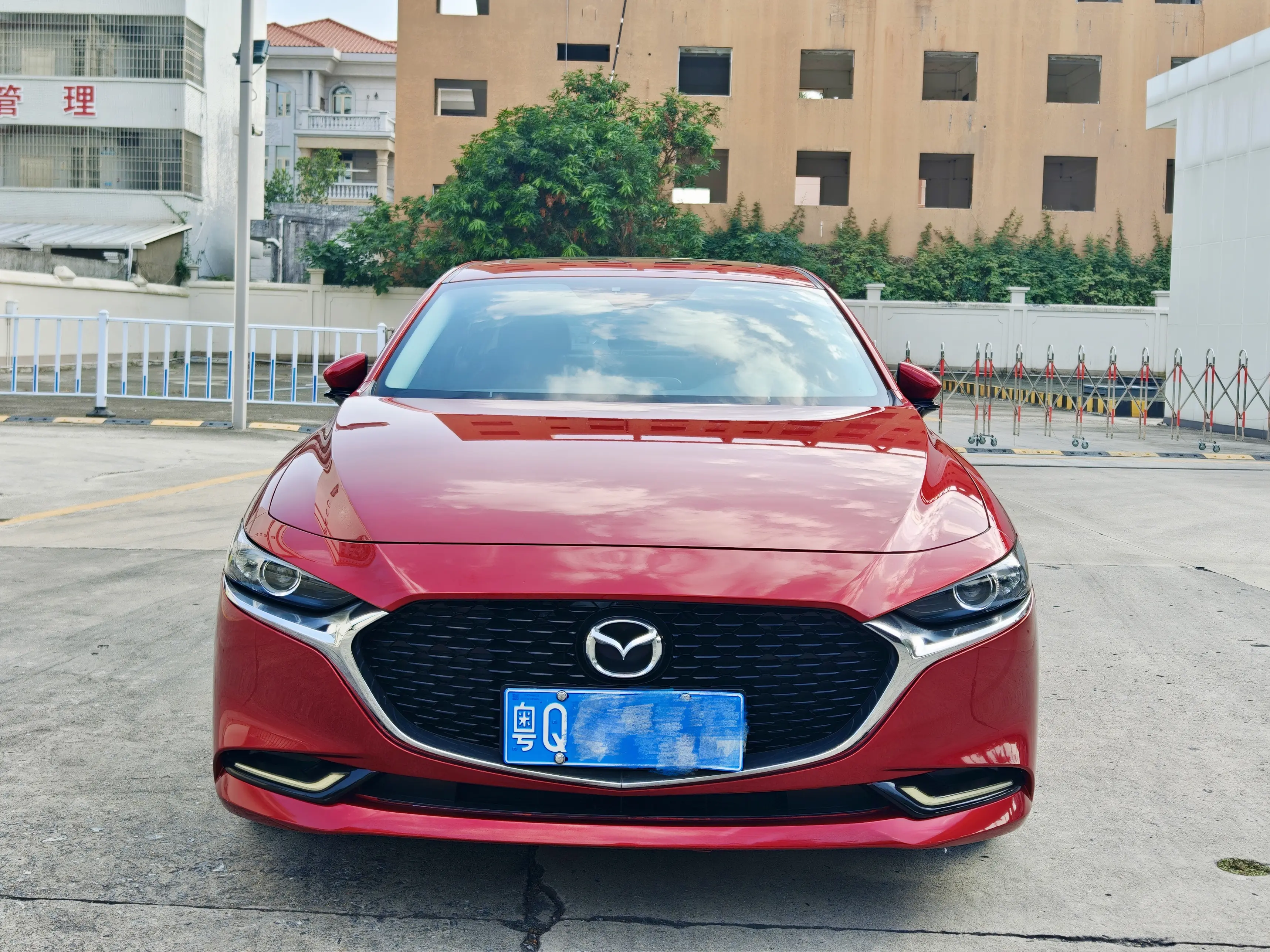 Mazda Axela (Mazda3)  из Китая