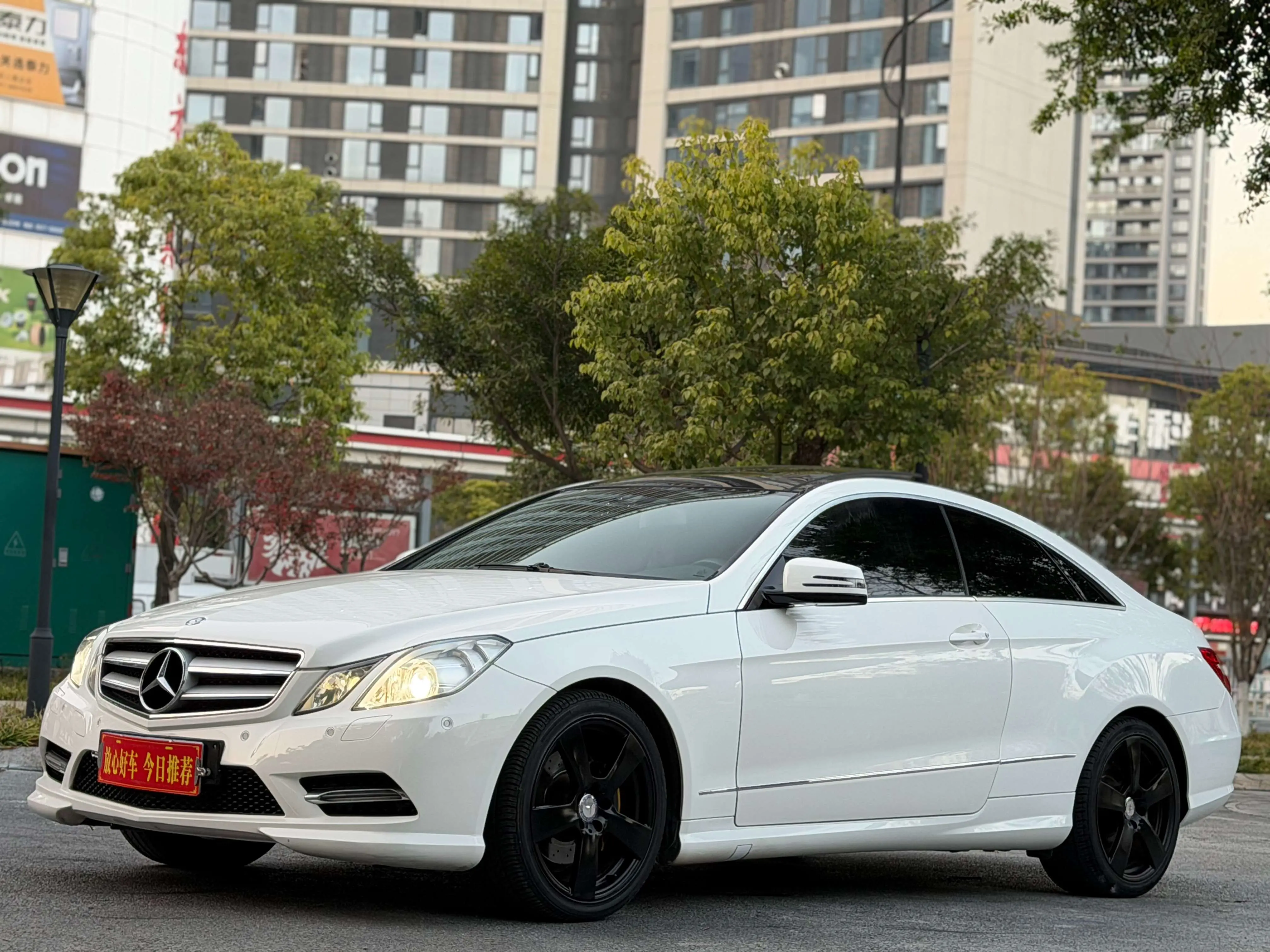 Mercedes-Benz E-Class  из Китая