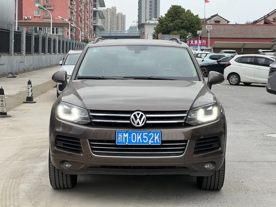 Volkswagen Touareg  из Китая