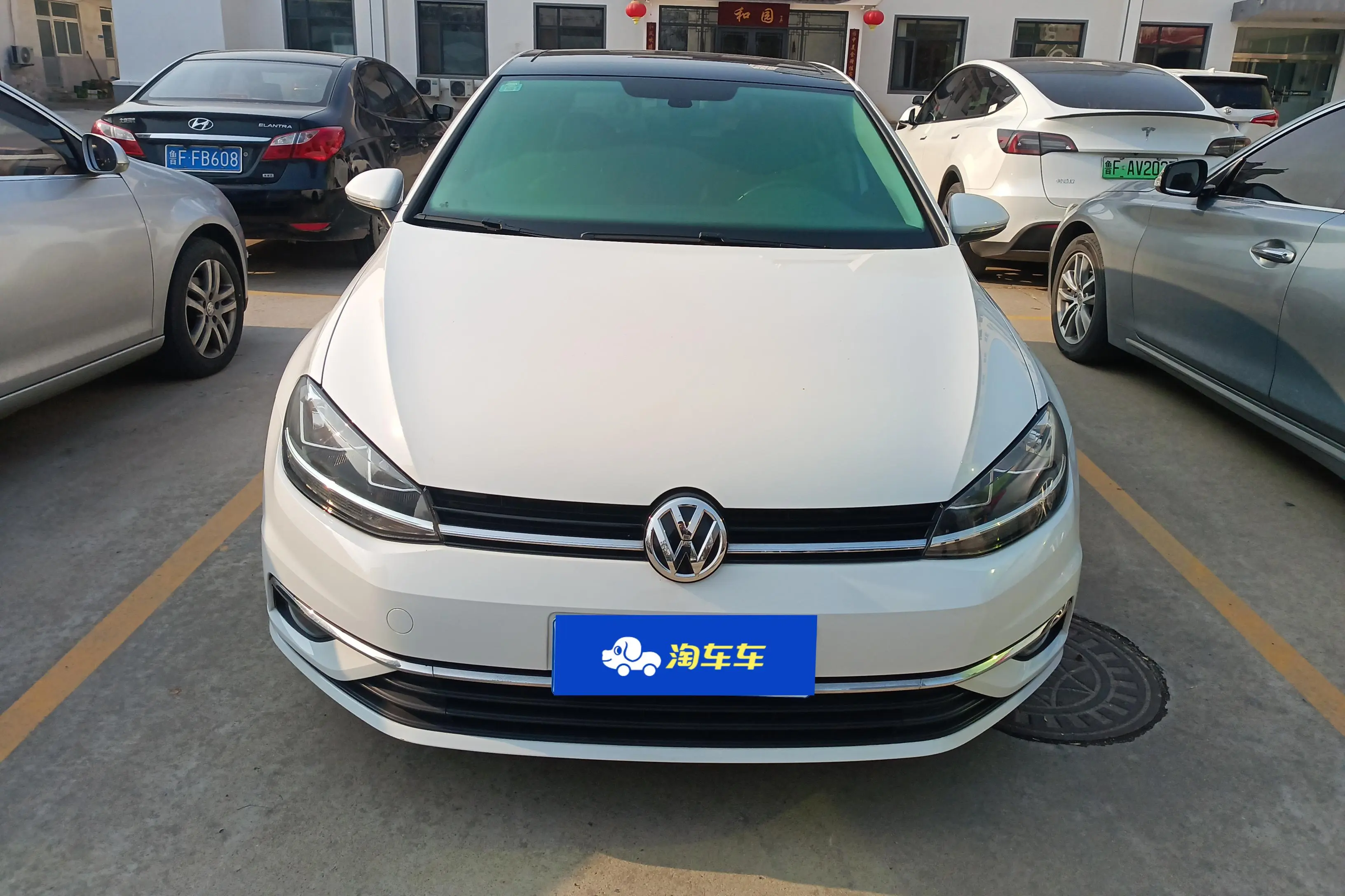 Volkswagen Golf  из Китая