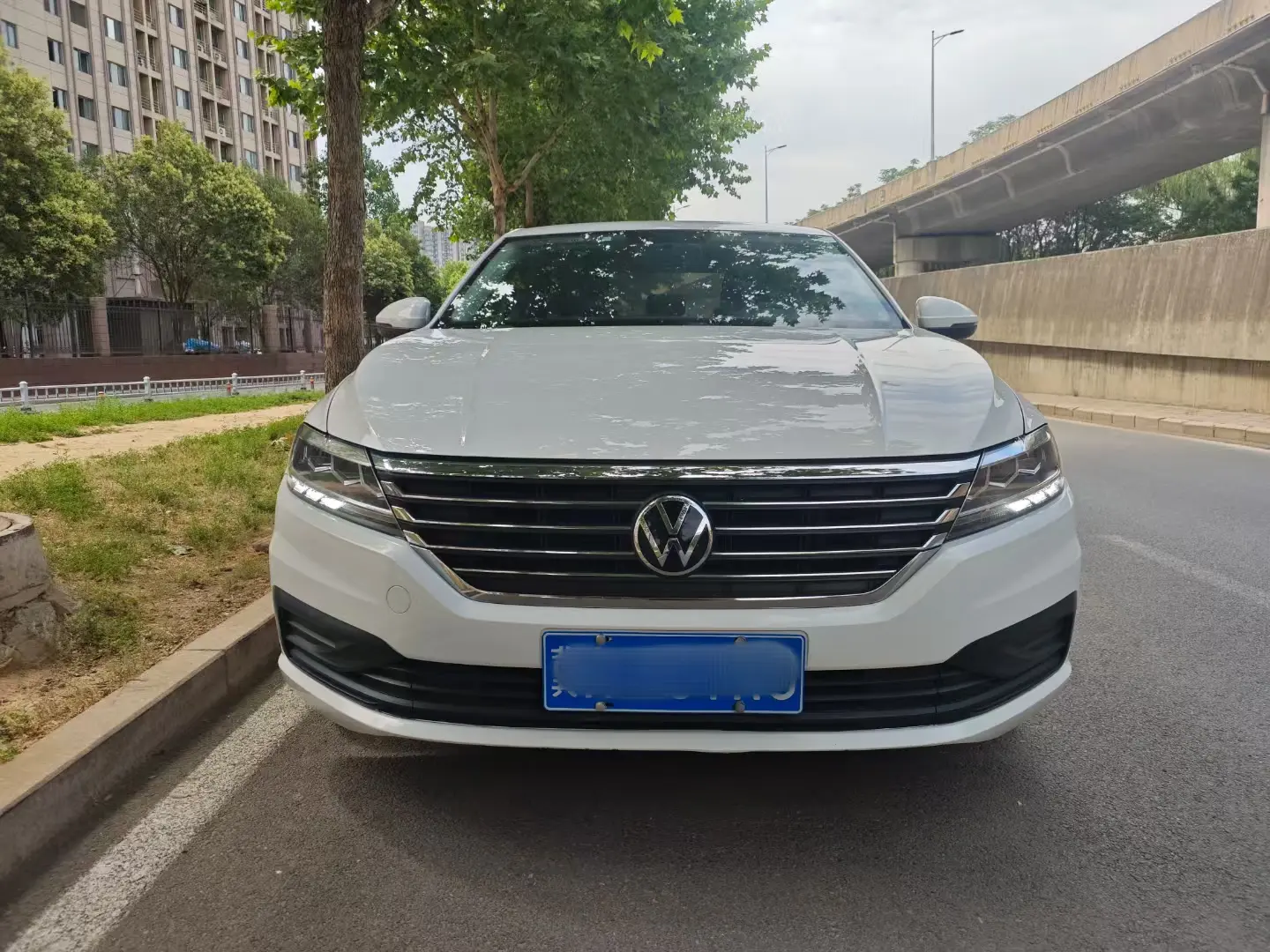 Volkswagen Lavida  из Китая