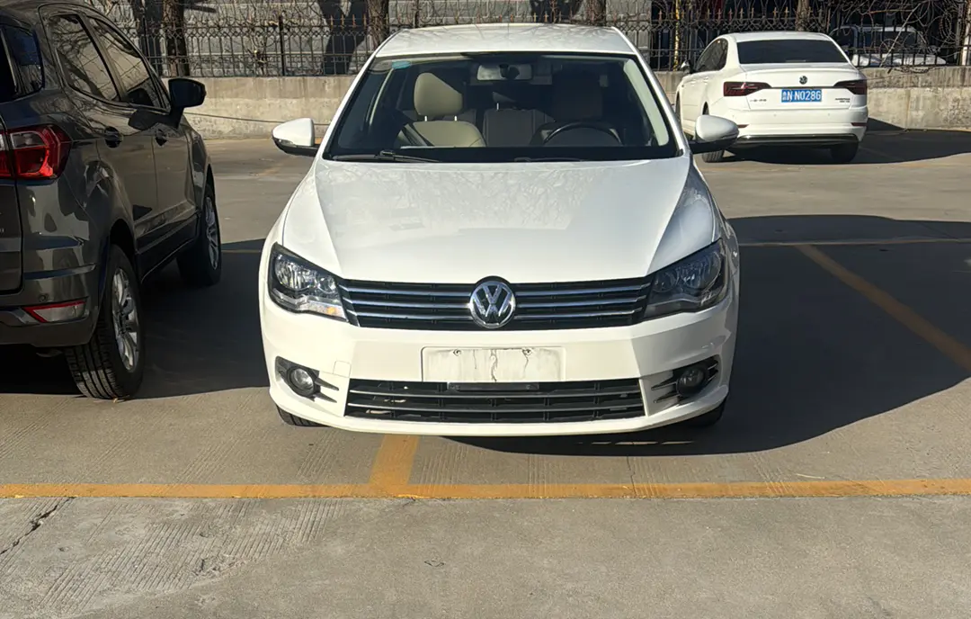 Volkswagen Bora  из Китая