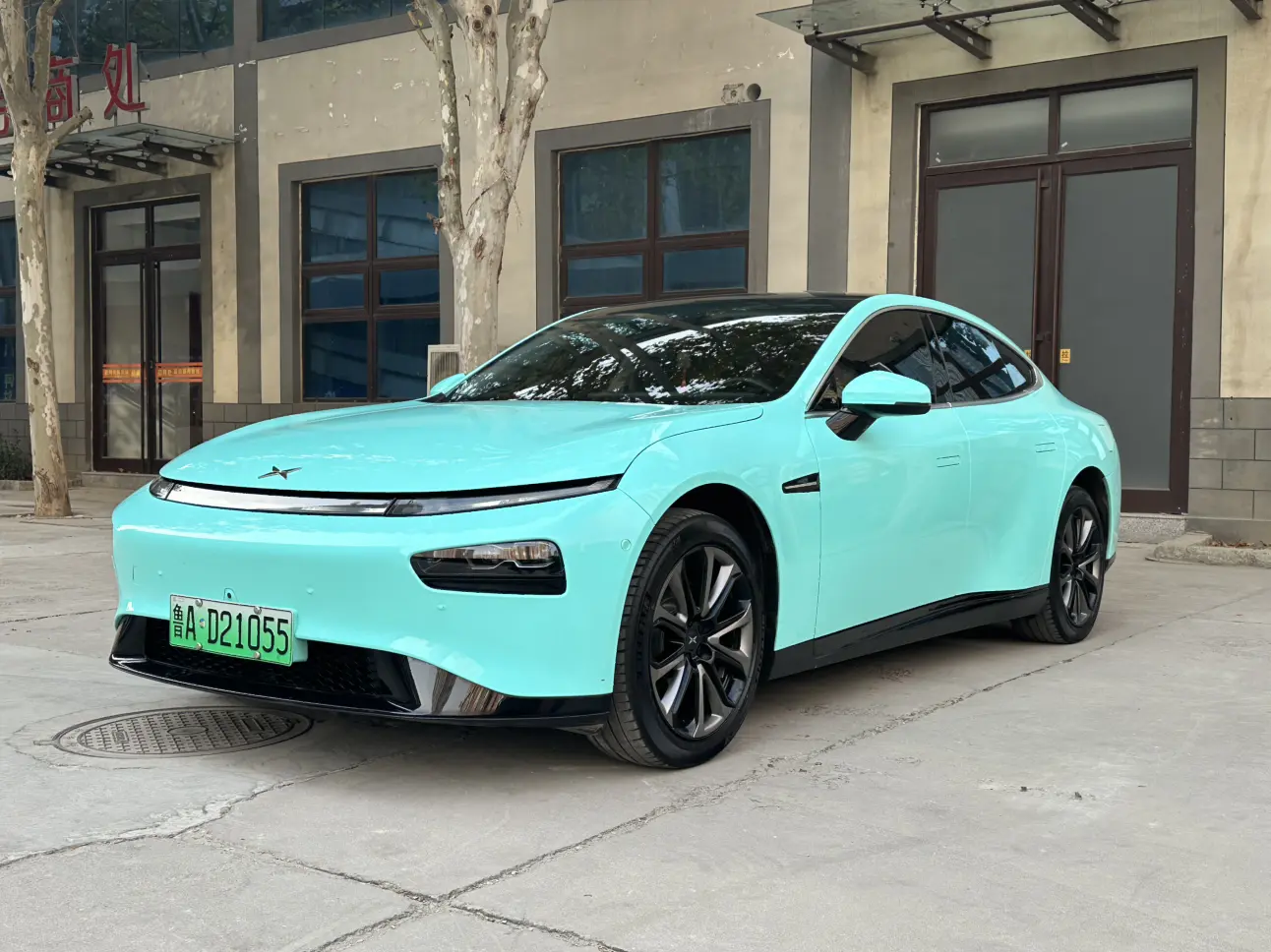 Xpeng P7  из Китая