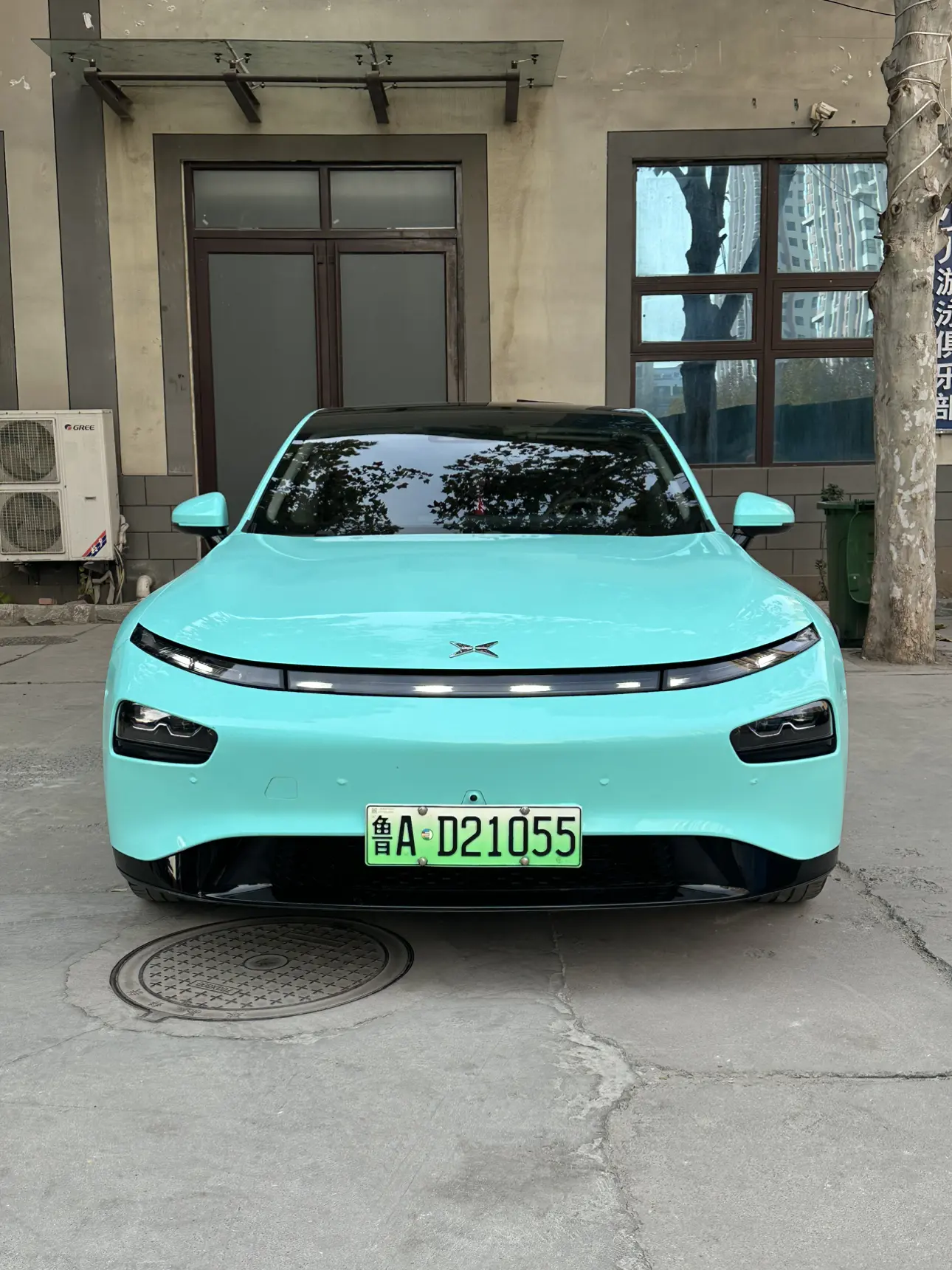 Xpeng P7  из Китая