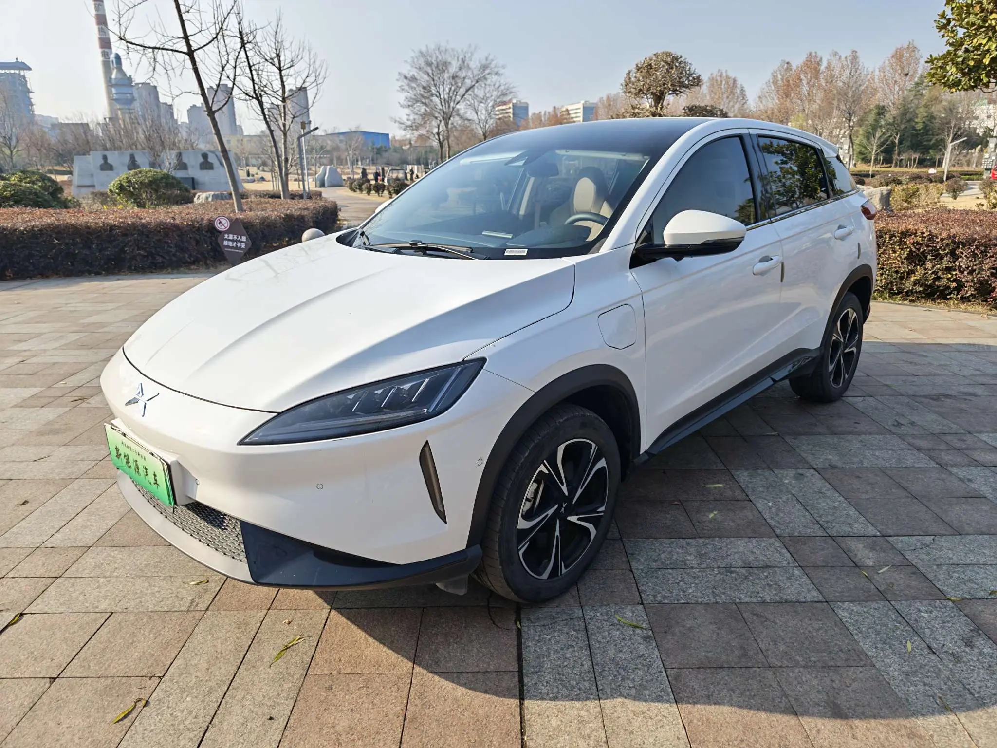 Xpeng G3  из Китая