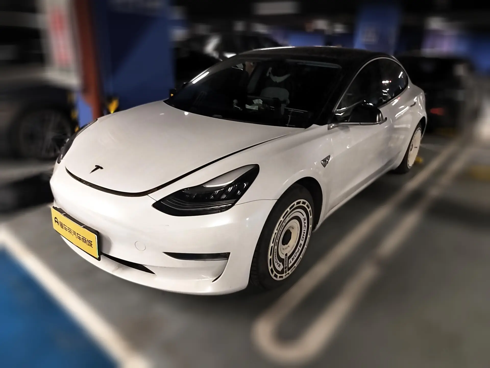 Tesla Model 3  из Китая