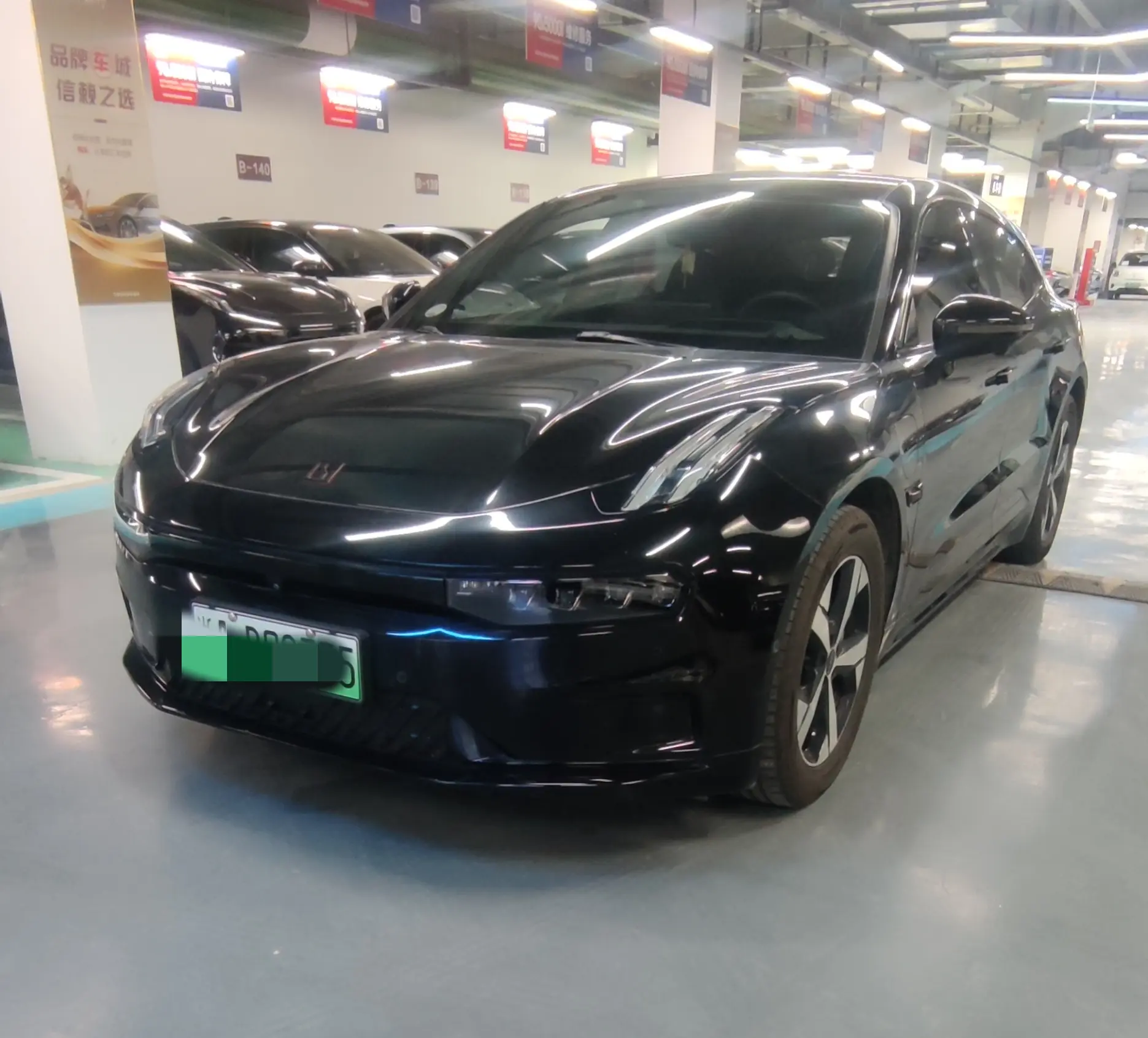 ZEEKR 001  из Китая