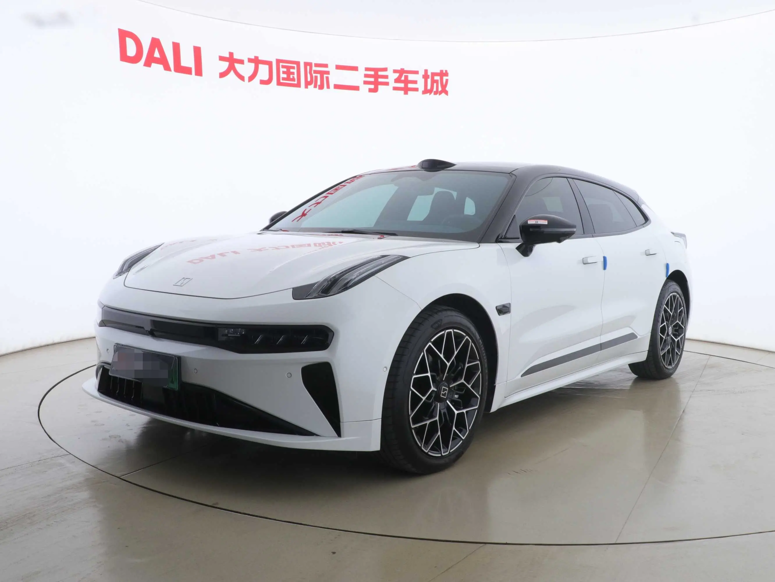 ZEEKR 001  из Китая