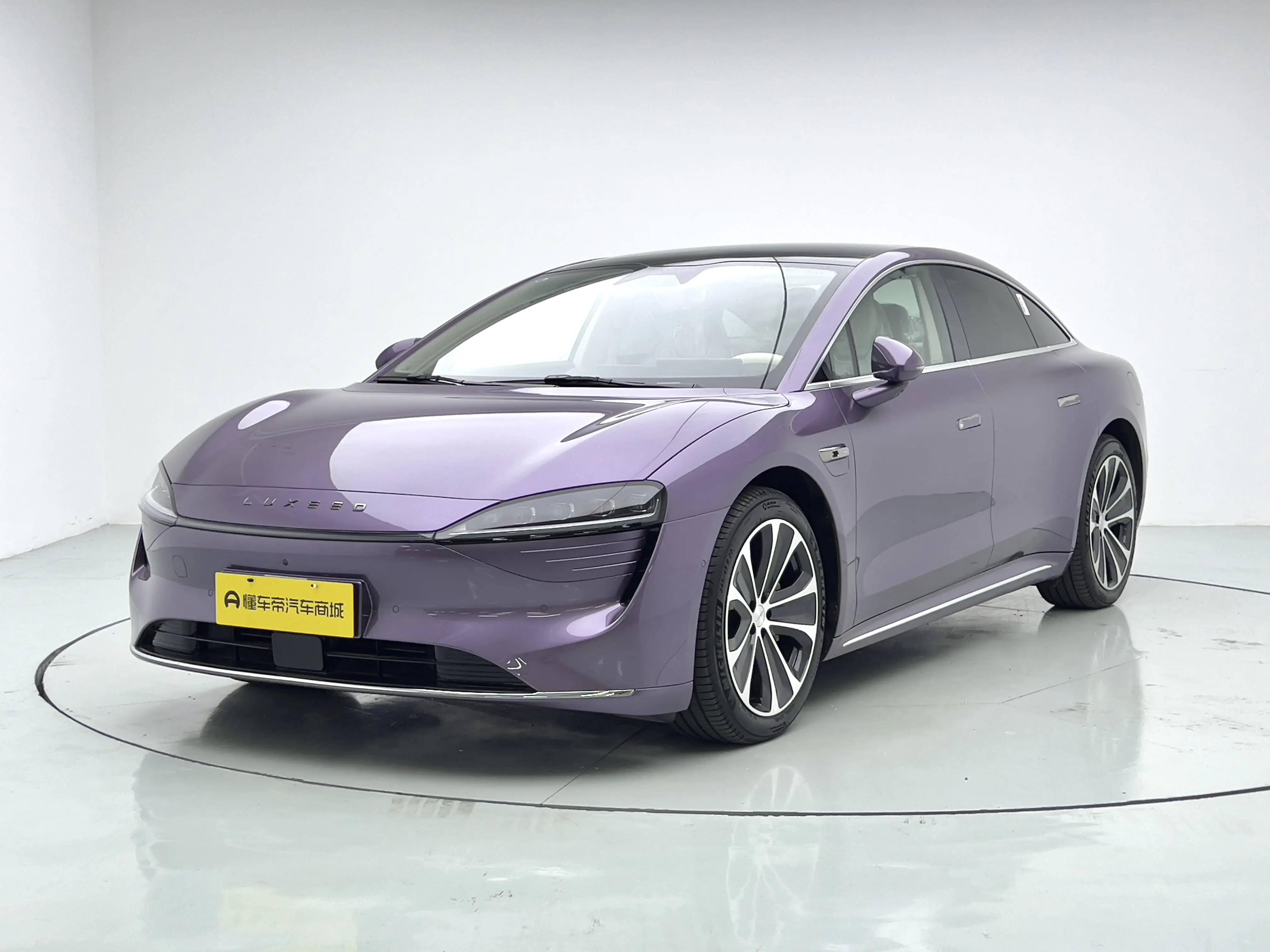 Luxeed SmartS7  из Китая