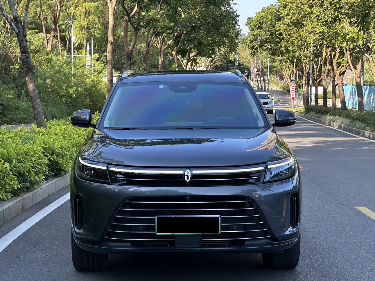 AITO M7 (Wenjie M7)  из Китая