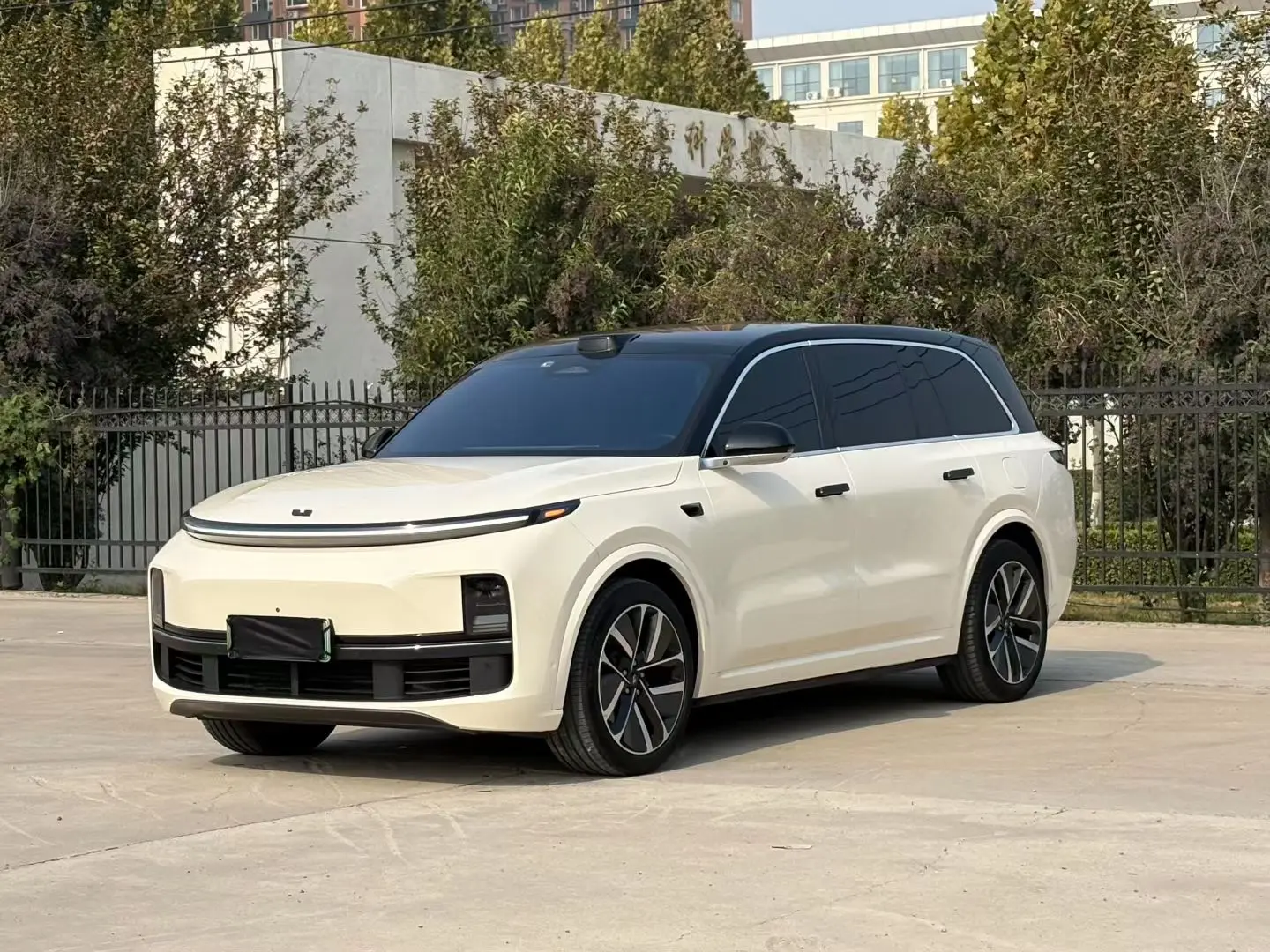 Li L9 (Ideal L9)  из Китая