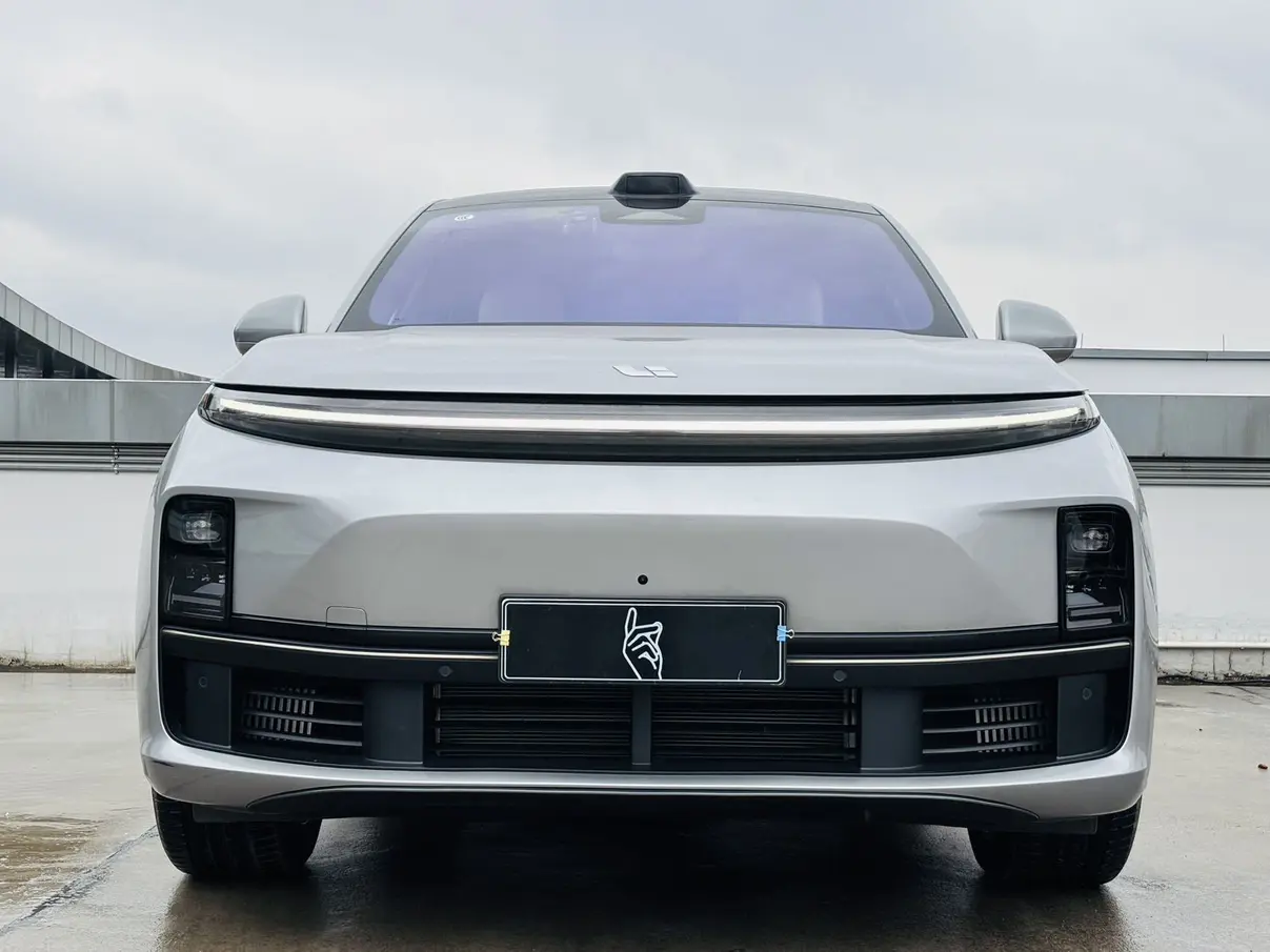 Li L7 (Ideal L7)  из Китая