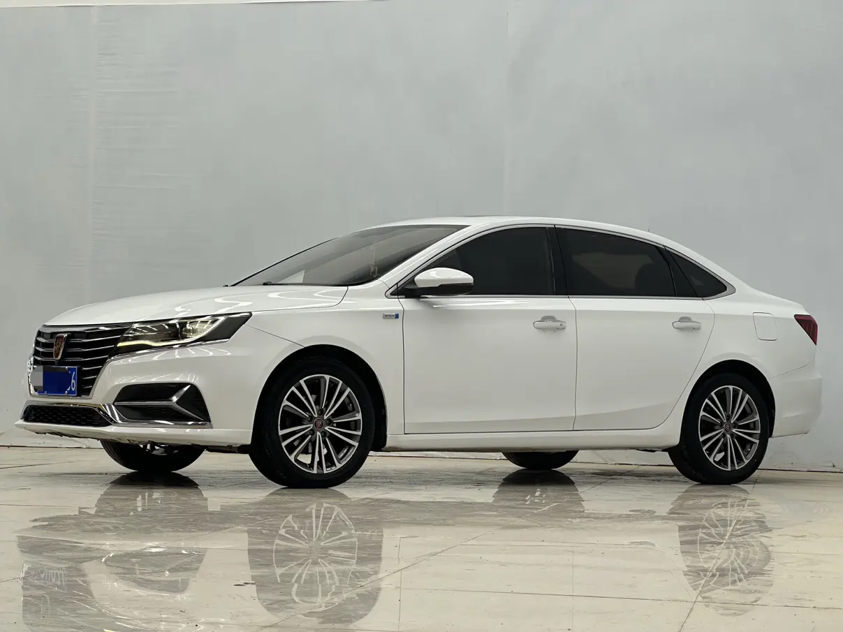 Roewe i6  из Китая
