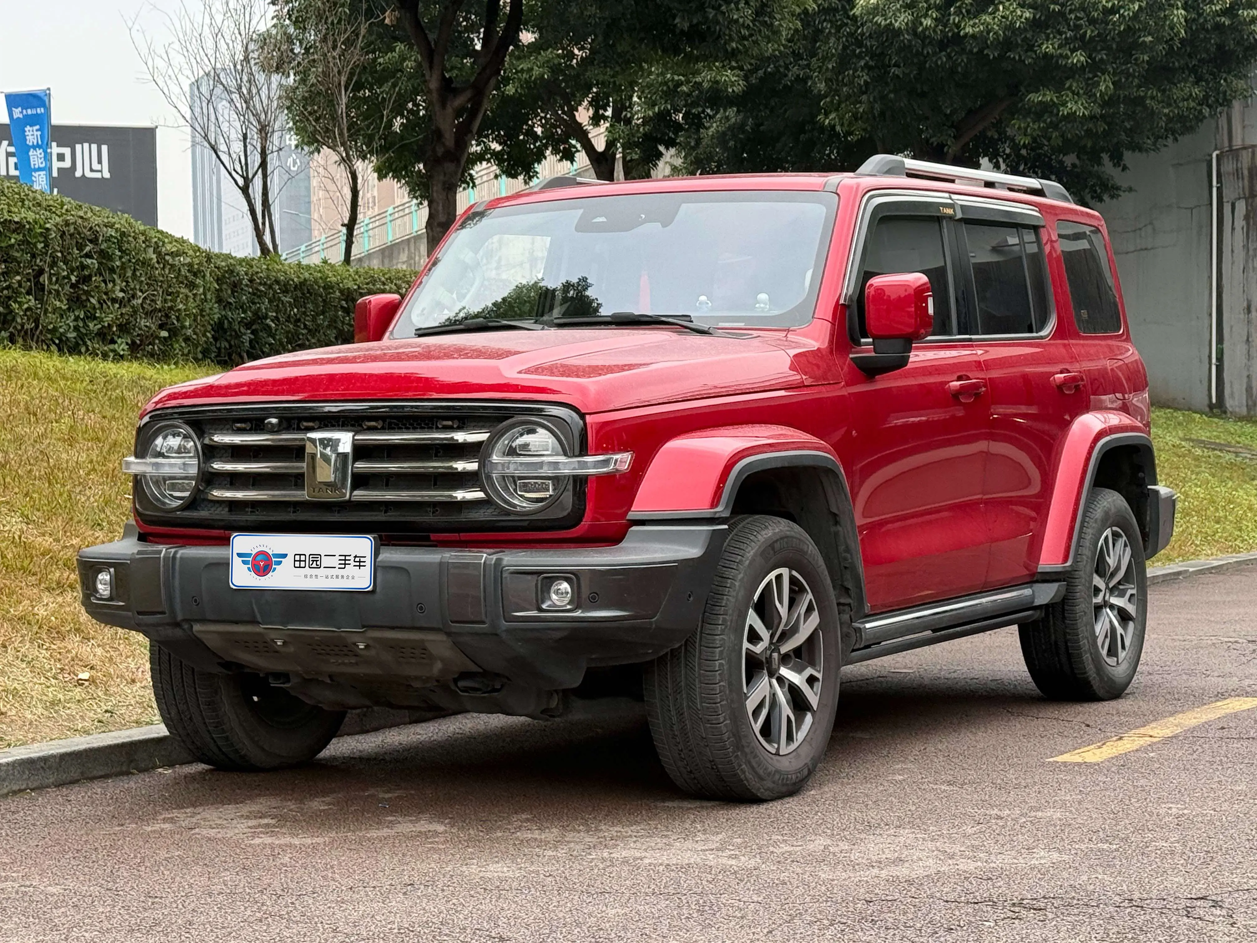 Tank 300  из Китая