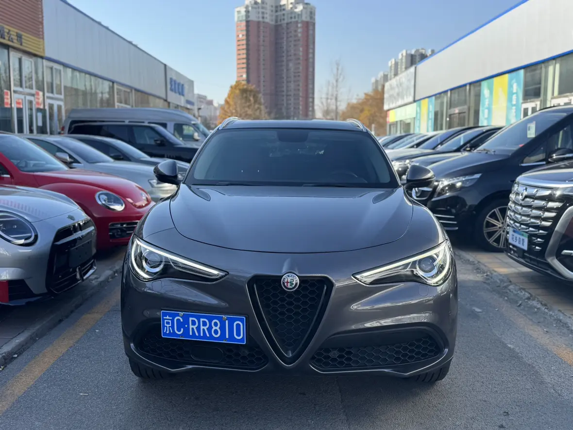 Alfa romeo Stelvio  из Китая