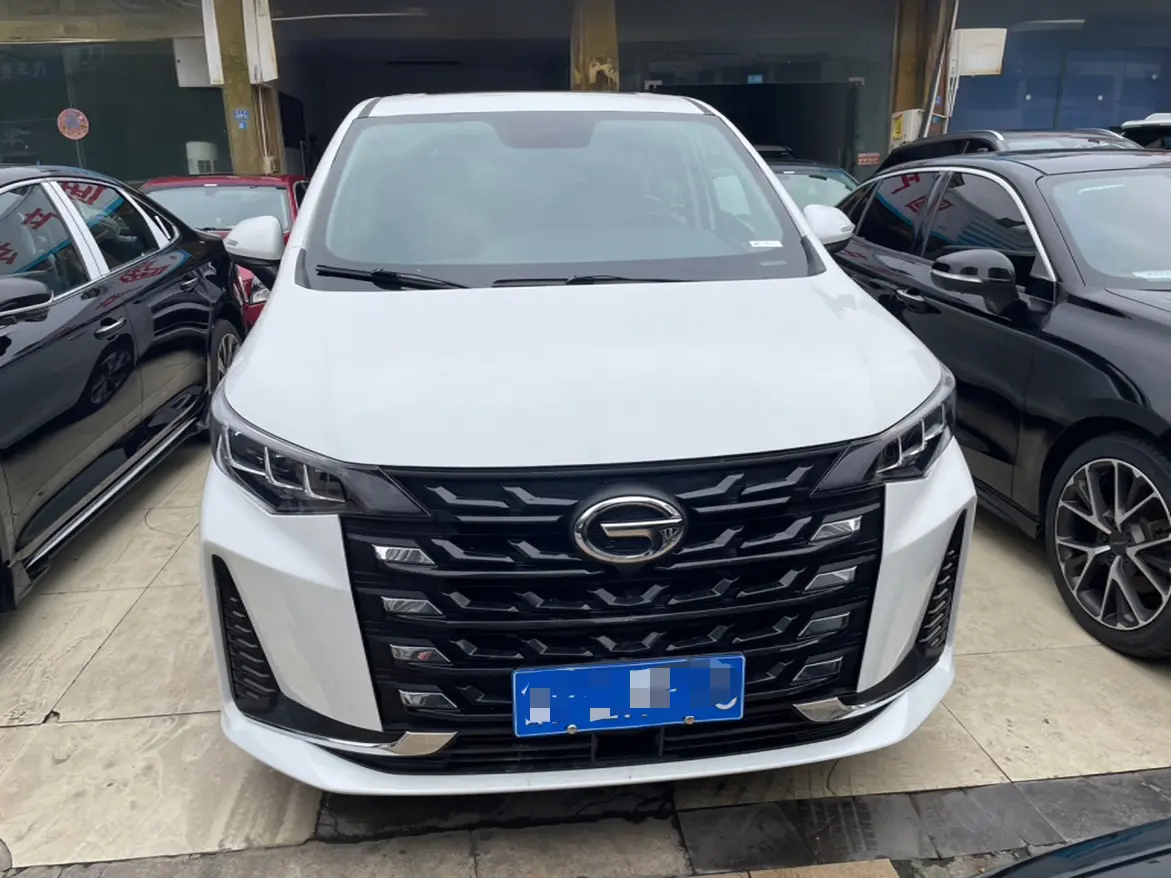 GAC Trumpchi M6  из Китая