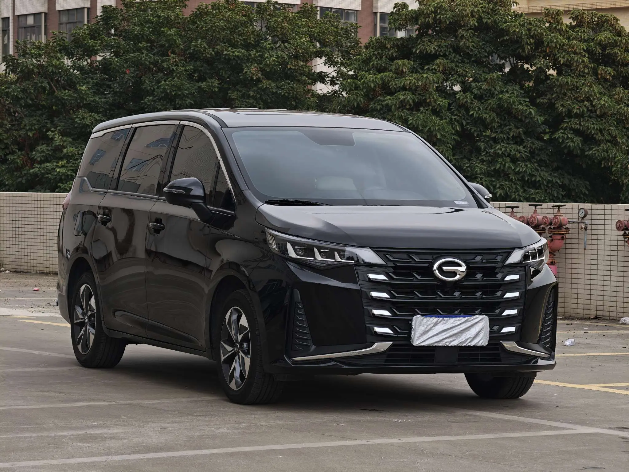 GAC Trumpchi M6  из Китая