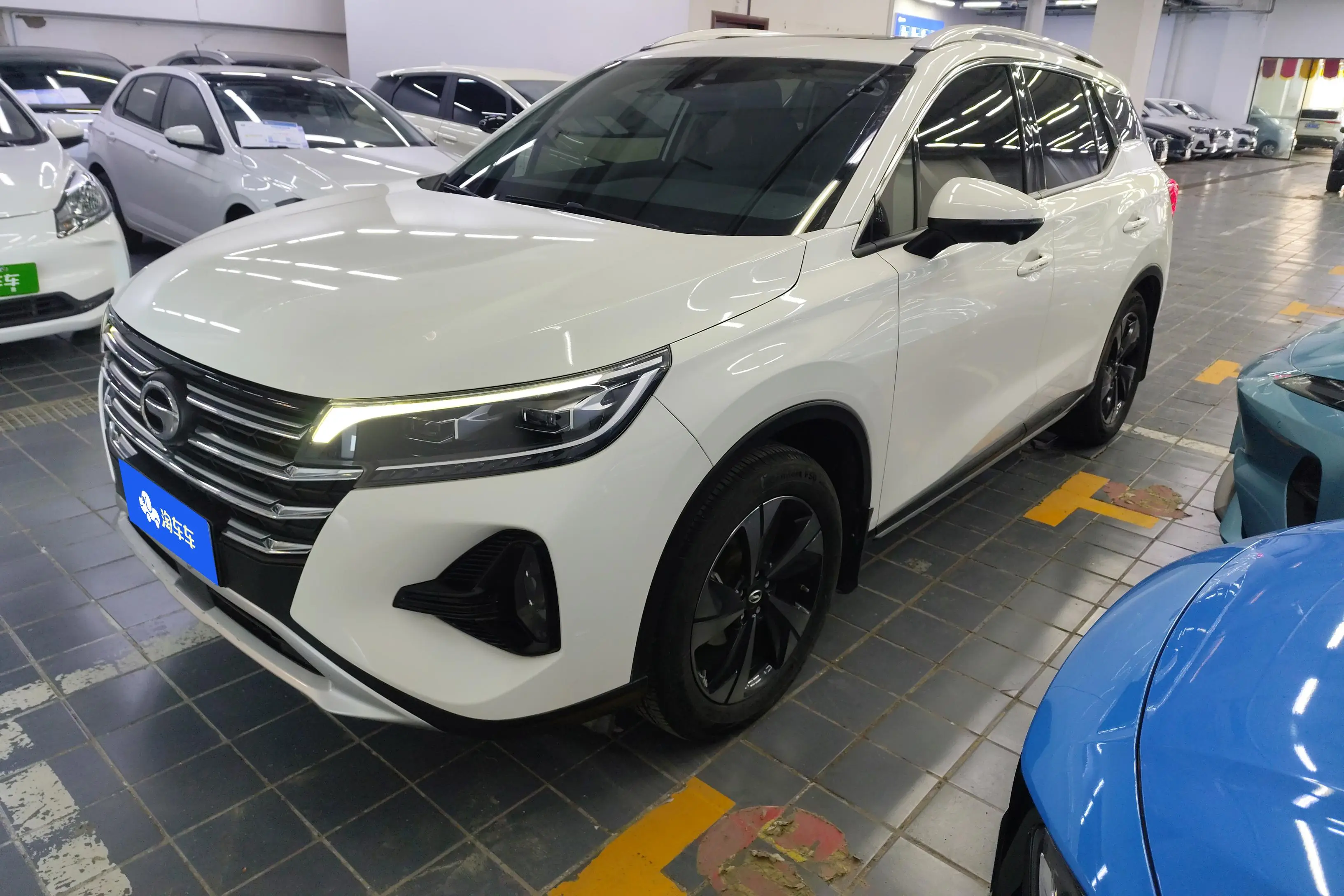 GAC Trumpchi GS4  из Китая