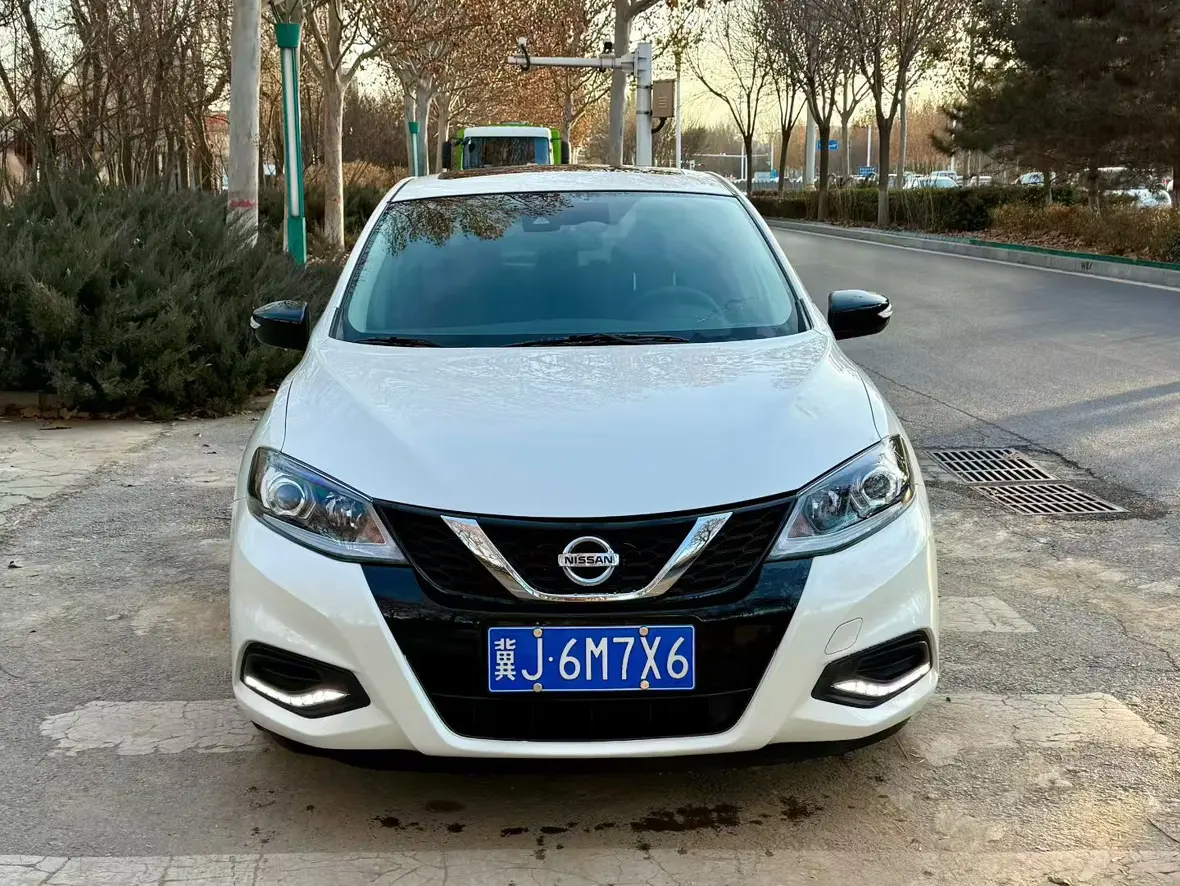 Nissan Tiida  из Китая