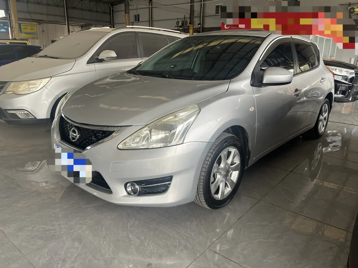 Nissan Tiida  из Китая