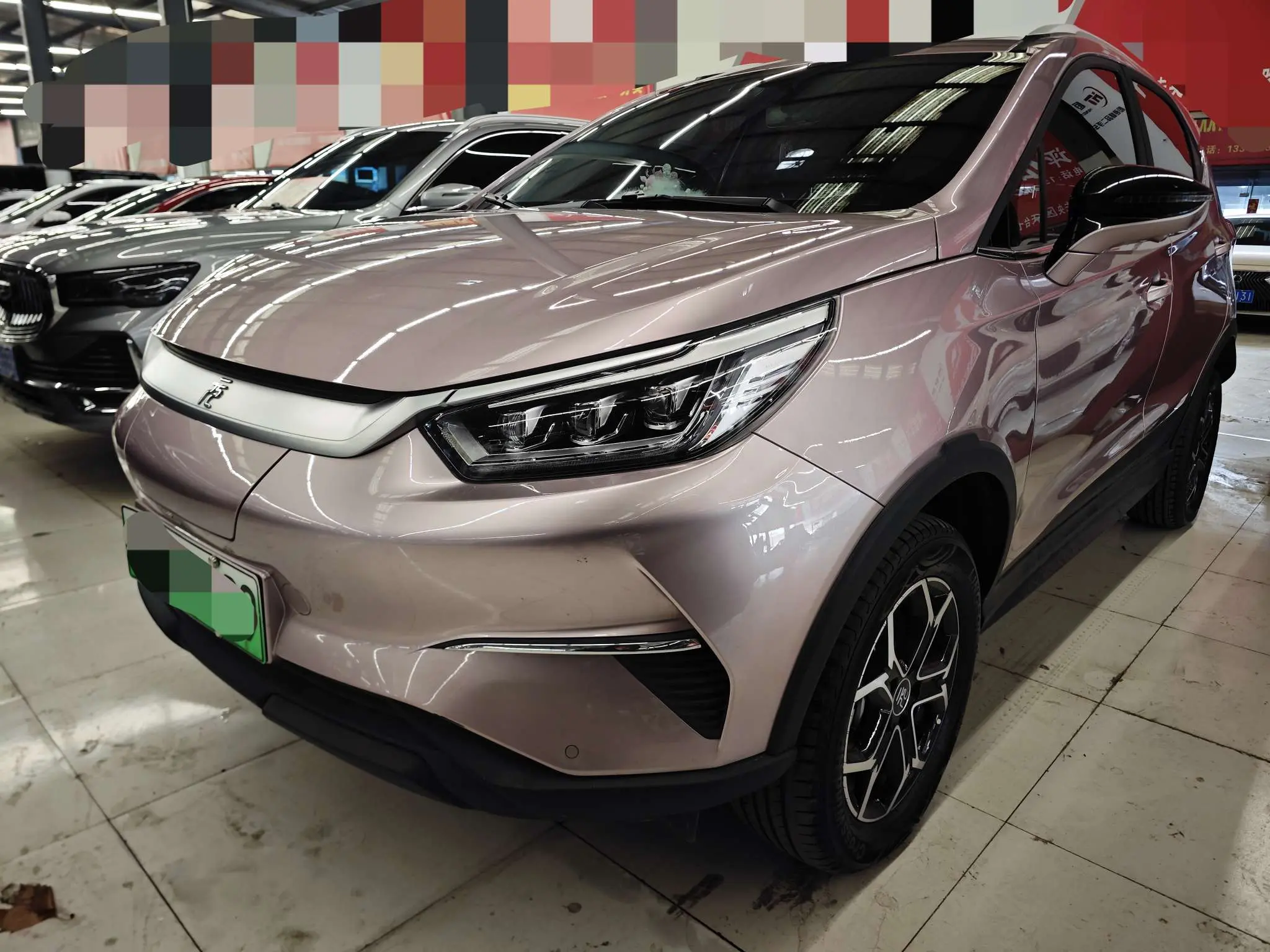 BYD Yuan Pro  из Китая