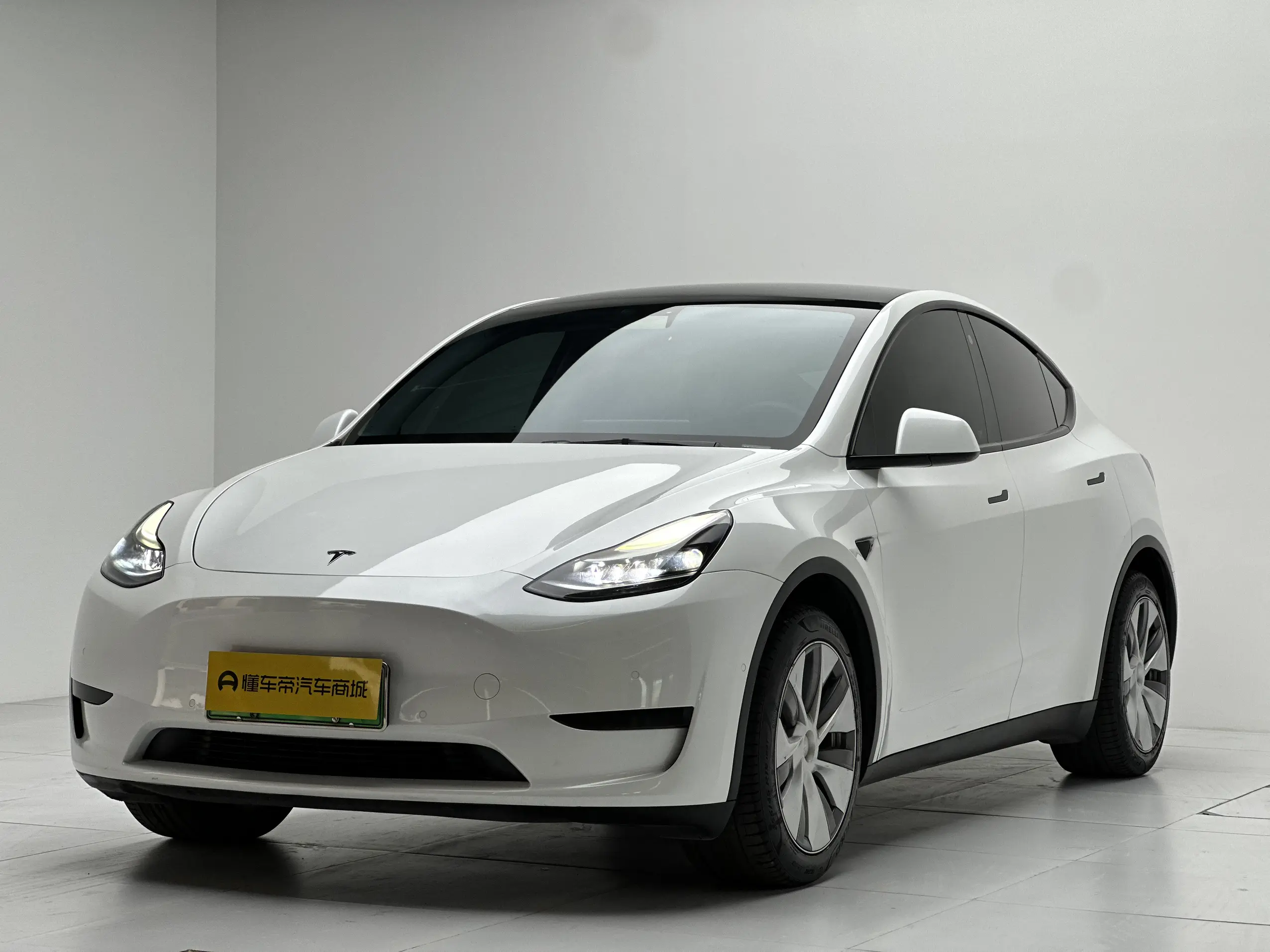 Tesla Model Y  из Китая