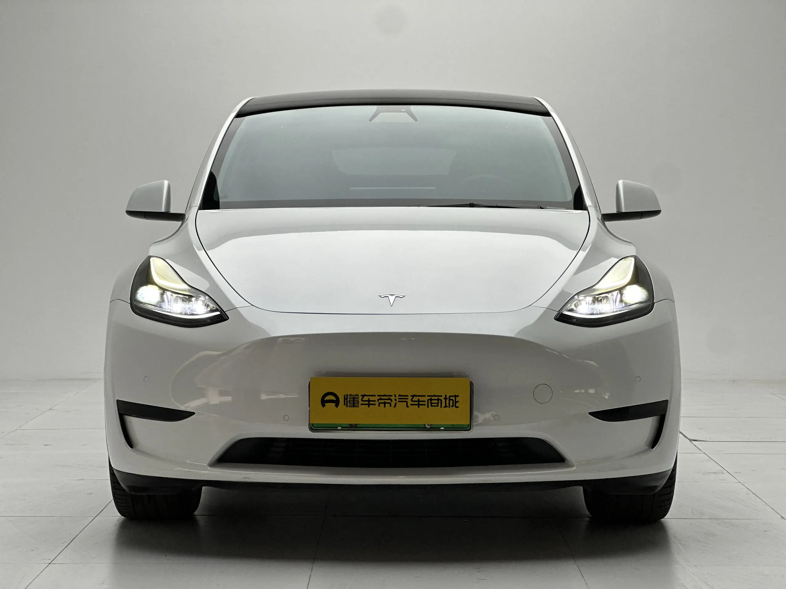 Tesla Model Y  из Китая