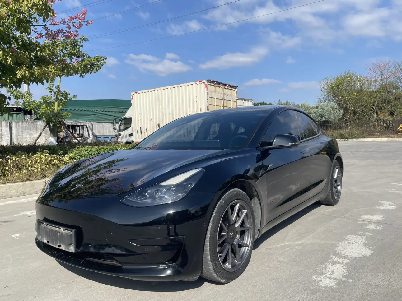 Tesla Model 3  из Китая