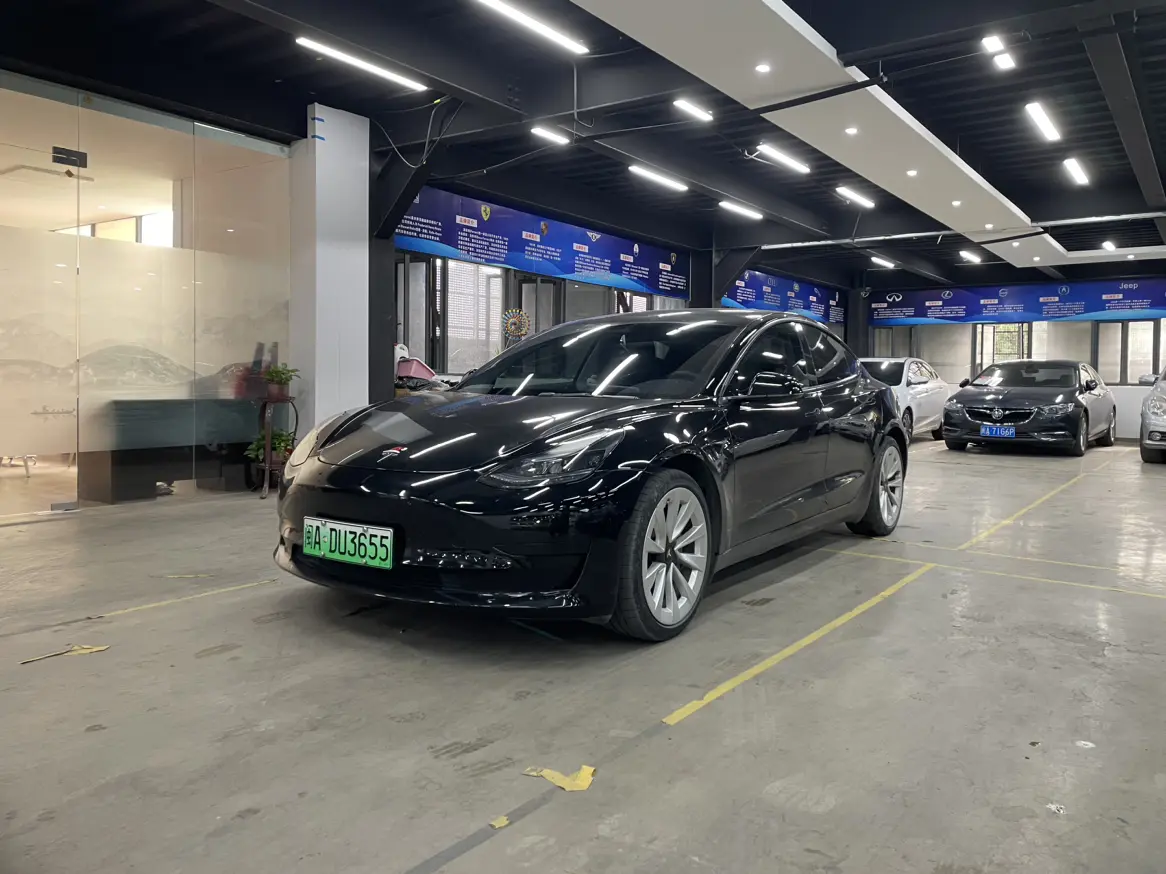 Tesla Model 3  из Китая