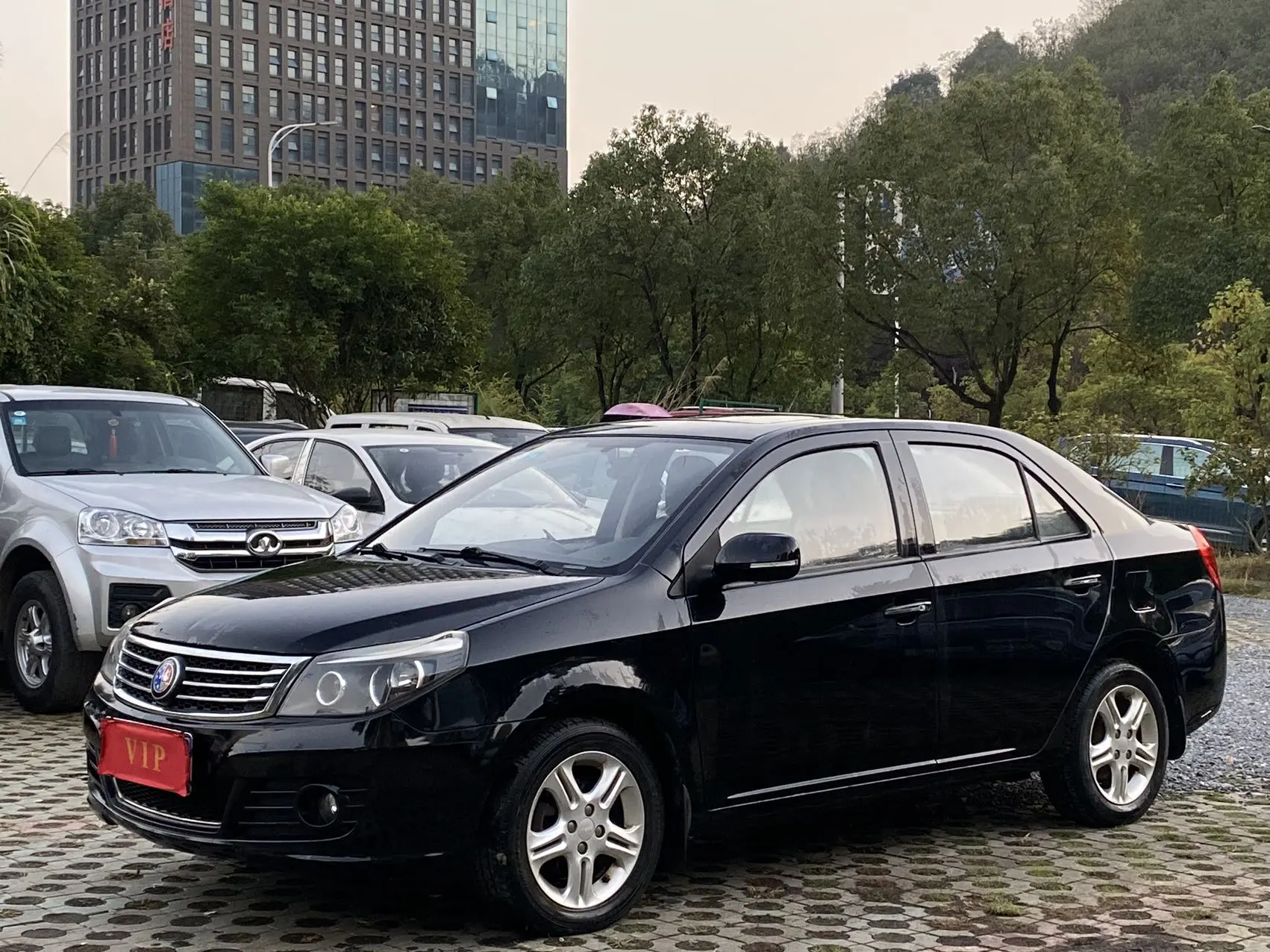 Geely King Kong  из Китая