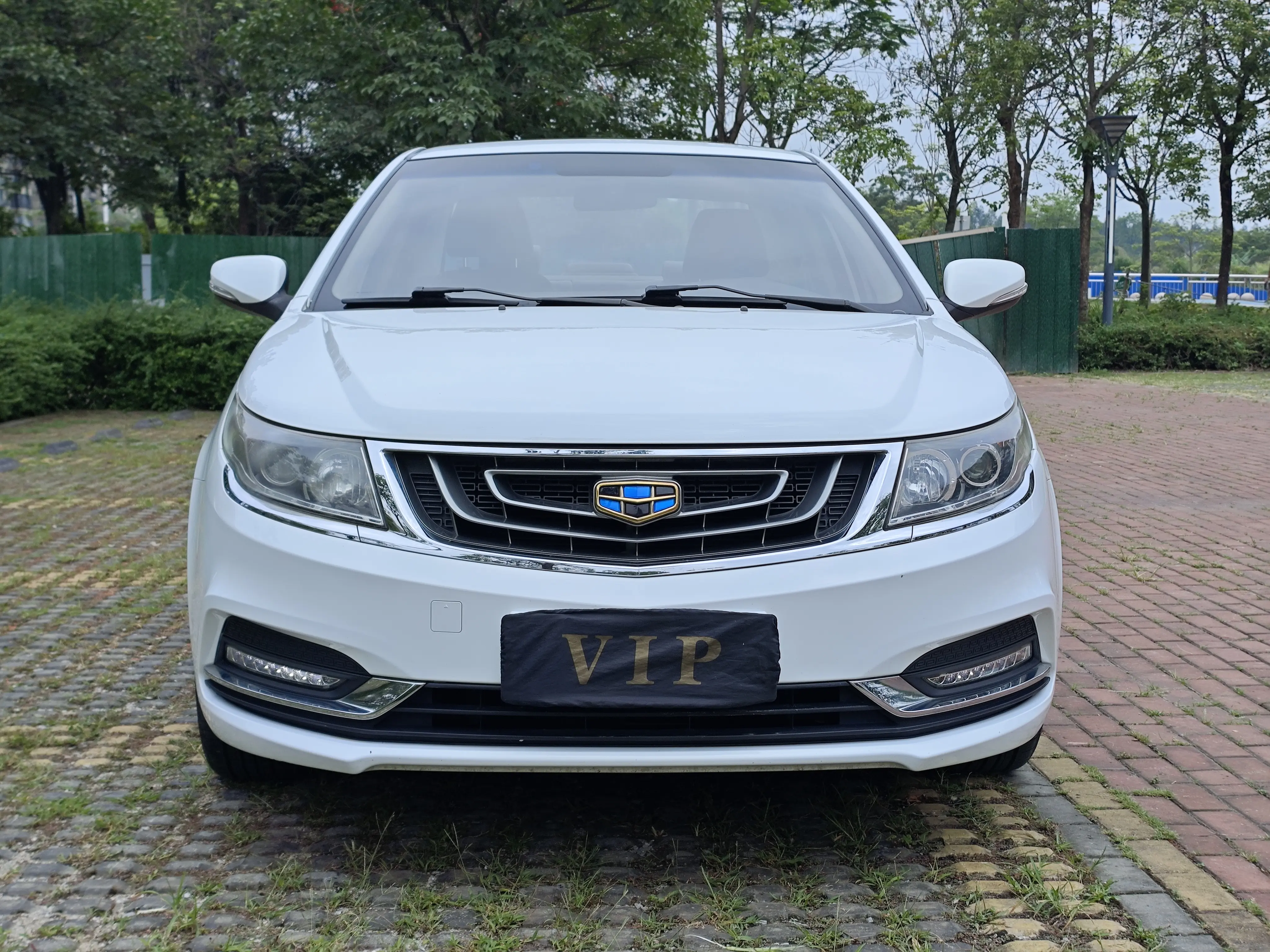 Geely Vision  из Китая