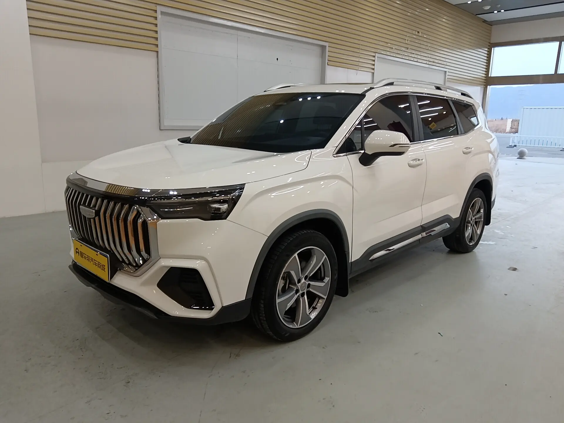 Geely Haoyue L  из Китая