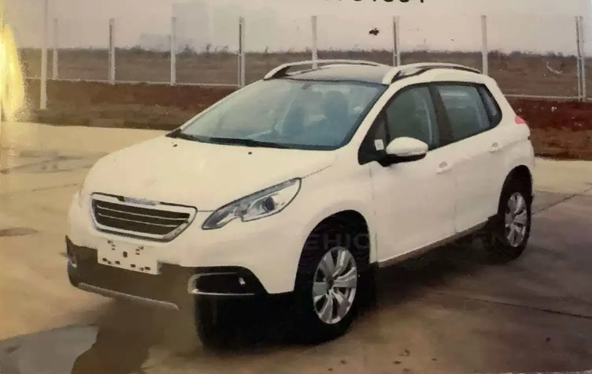 Peugeot 2008  из Китая