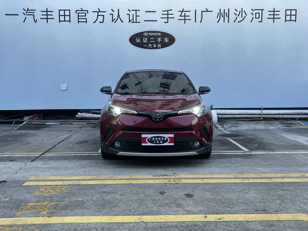 Toyota C-HR Hybrid (Yize IZOA)  из Китая
