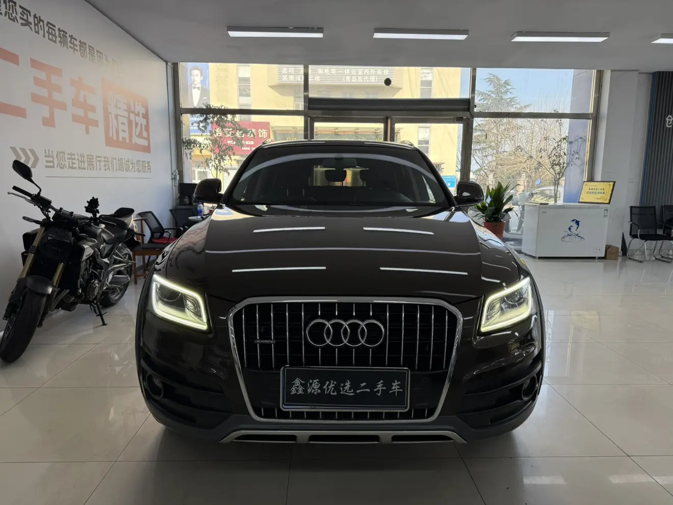 Audi Q5  из Китая