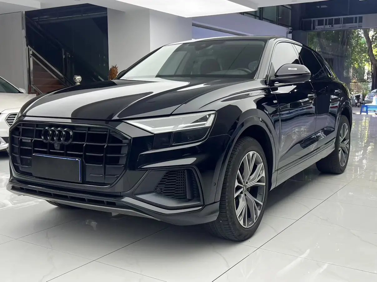 Audi Q8  из Китая