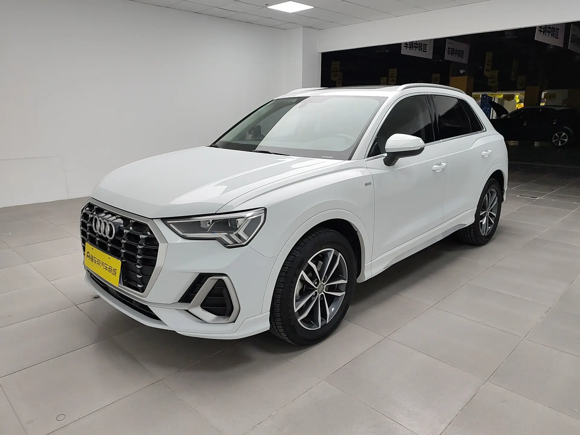 Audi Q3  из Китая