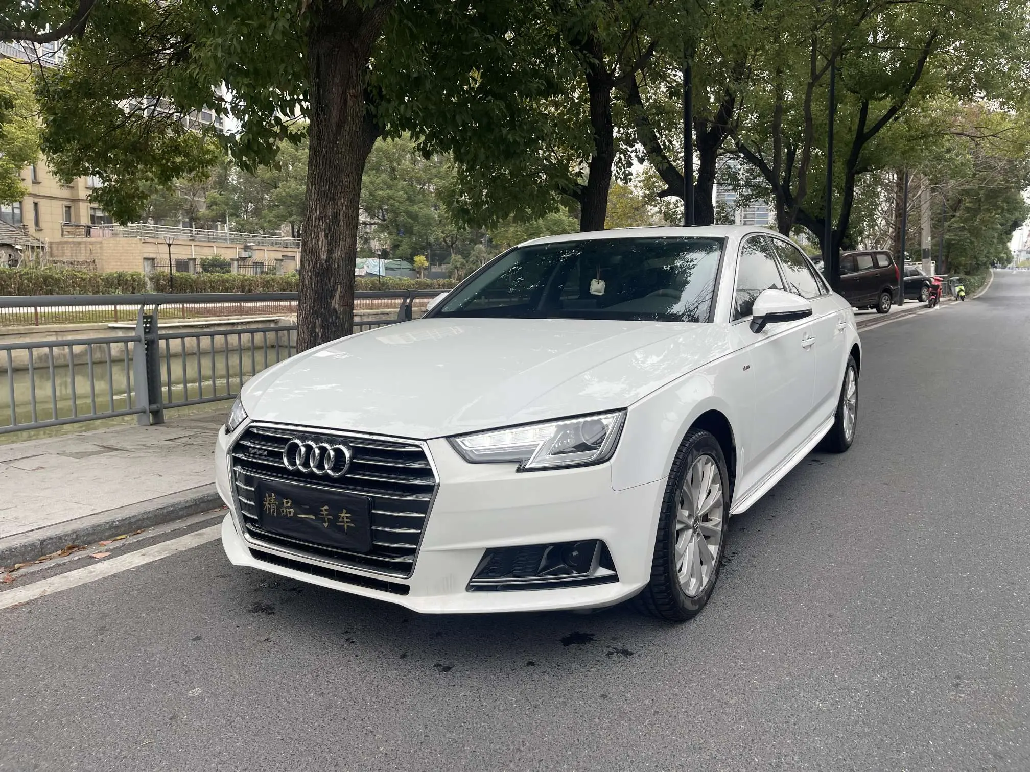 Audi A4L  из Китая