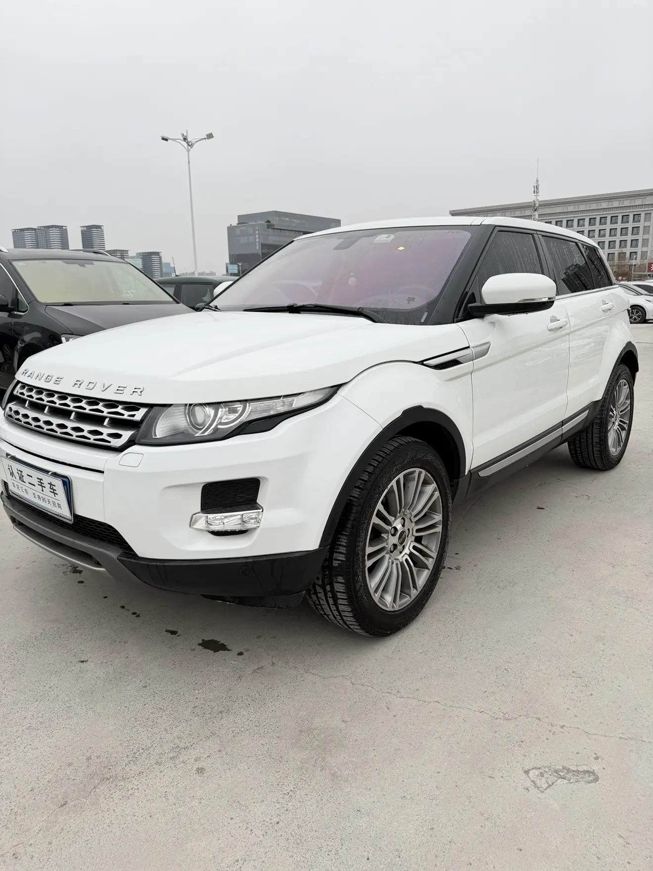 Land Rover Range Rover Evoque  из Китая