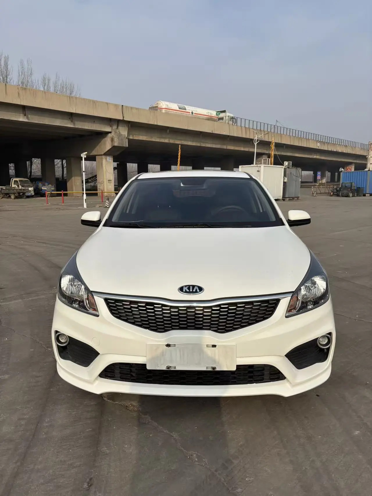 Kia K2  из Китая