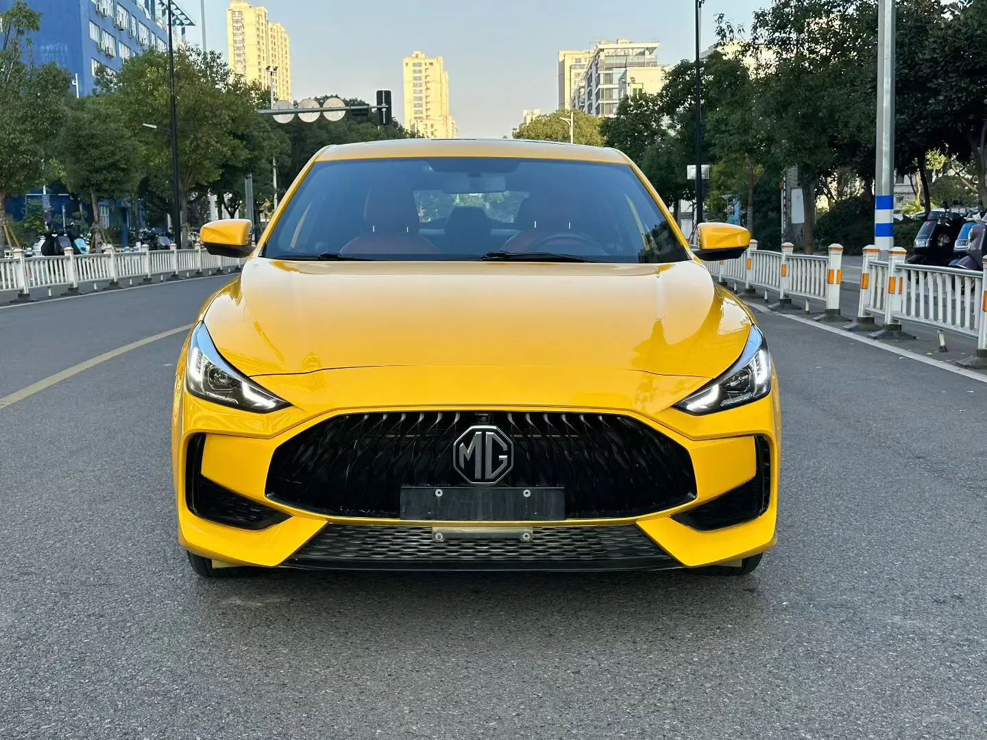 MG 5  из Китая